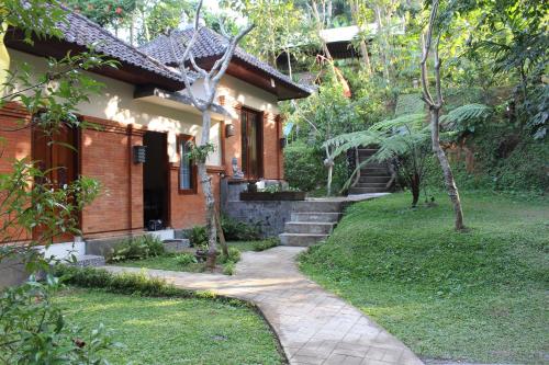 Arnata Guest House & Pasraman Yoga Lokanata in Bangli Arnata Guest House & Pasraman Yoga Lokanata in Bangli