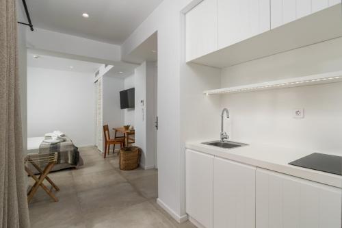 Arco Solium Suites in Мілос Arco Solium Suites in Мілос