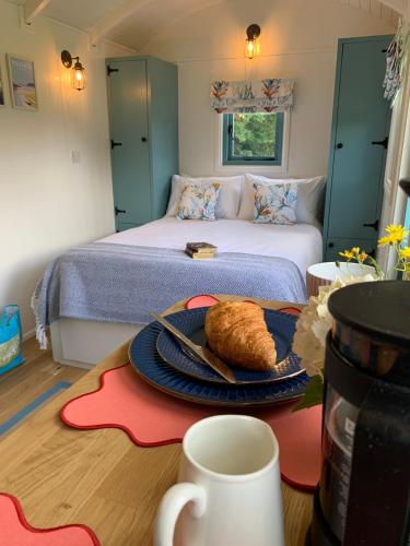 St. Kew Shepherd Huts in Saint Kew St. Kew Shepherd Huts in Saint Kew