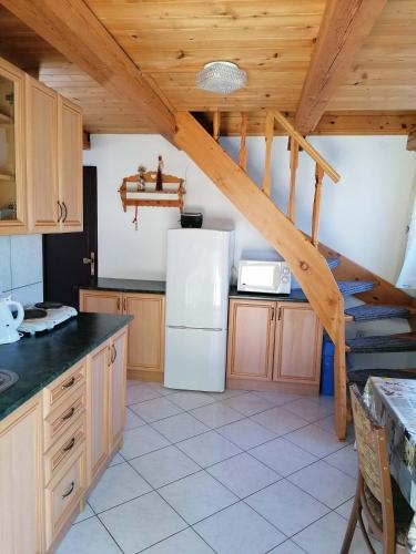 Rekreacni chata u Hamerskeho potoka in Rodvinov Rekreacni chata u Hamerskeho potoka in Rodvinov