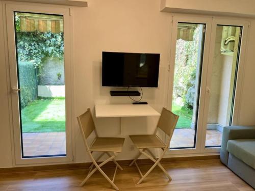 Studio with Garden Beach by walk