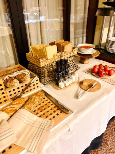 อาหารและเครื่องดื่ม, Hotel Ciudad de Castelldefels in คาสเทลล์เดเฟลส์ อาหารและเครื่องดื่ม, Hotel Ciudad de Castelldefels in คาสเทลล์เดเฟลส์