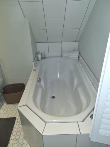 Fürdőszoba, The Jones in Kaapsehoop Fürdőszoba, The Jones in Kaapsehoop