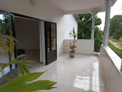 Balkon/teras, Berlin in Ziguinchor Balkon/teras, Berlin in Ziguinchor