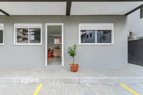 Residencial Ingleses Norte - À 2 min da praia#3 (Residencial Ingleses Norte - A 2 min da praia#3) in 英格勒瑟斯 Residencial Ingleses Norte - À 2 min da praia#3 (Residencial Ingleses Norte - A 2 min da praia#3) in 英格勒瑟斯