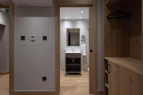 Badrum, University Boutique Rooms in Msida Badrum, University Boutique Rooms in Msida