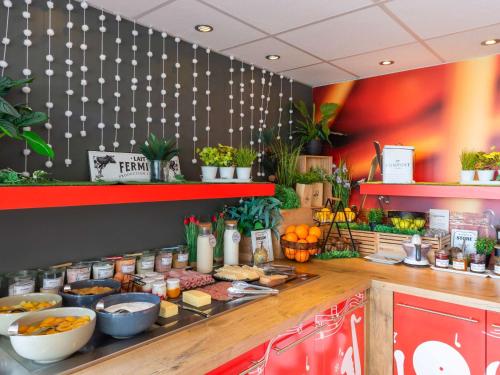 Food and beverages, ibis Chalon-sur-Saône North (Hotel renovated) in Chalon-sur-Saone Food and beverages, ibis Chalon-sur-Saône North (Hotel renovated) in Chalon-sur-Saone