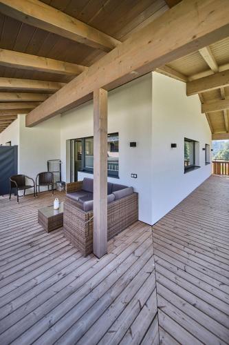 Balcony/terrace, Haus Joan - Apartments in Saalbach Balcony/terrace, Haus Joan - Apartments in Saalbach