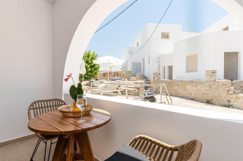 Balcony/terrace, Perla Hotel in Naxos Island Balcony/terrace, Perla Hotel in Naxos Island