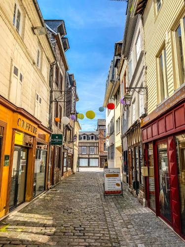 Eurydice by Kleidos - Ravissant T2 Centre de Pont-Audemer in Pont-Audemer Eurydice by Kleidos - Ravissant T2 Centre de Pont-Audemer in Pont-Audemer