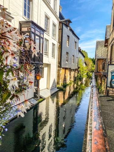 Eurydice by Kleidos - Ravissant T2 Centre de Pont-Audemer in Pont-Audemer Eurydice by Kleidos - Ravissant T2 Centre de Pont-Audemer in Pont-Audemer