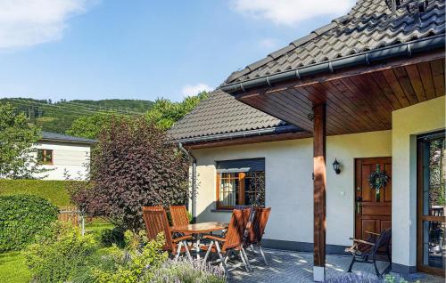 Gorgeous Home In Ustron With Wifi