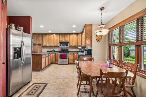 Cocina, Family-Friendly 5BR House by the Lake in Wautoma (WI) Cocina, Family-Friendly 5BR House by the Lake in Wautoma (WI)