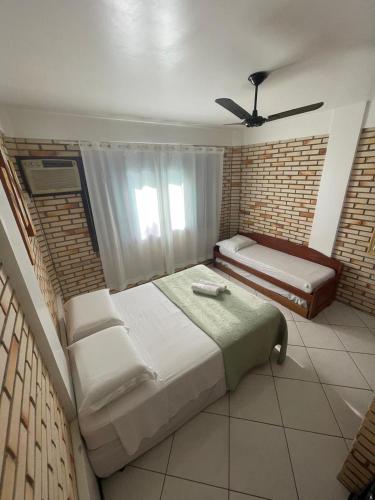 Pousada Ramo de Acácia (Pousada Ramo de Acacia) in บอมบิญาส Pousada Ramo de Acácia (Pousada Ramo de Acacia) in บอมบิญาส