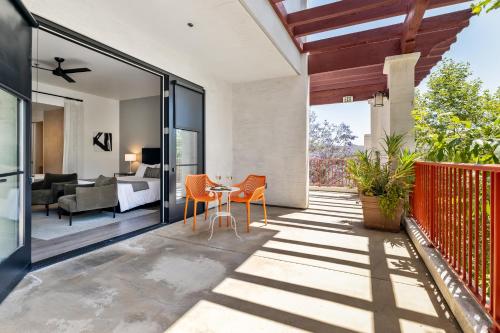 HOTEL CASA 425 in Κλέαρμοντ(Καλιφόρνια) HOTEL CASA 425 in Κλέαρμοντ(Καλιφόρνια)