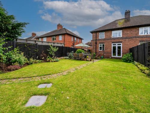 Pass the Keys 3 Bedroom home within walking distance of town in Underdale Pass the Keys 3 Bedroom home within walking distance of town in Underdale