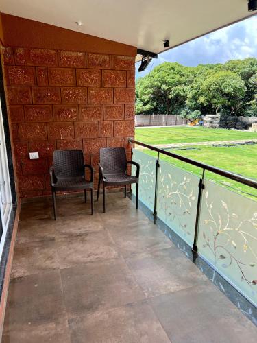 شرفة/ تراس, Saba Tent & Cottages in Old Mahabaleshwar شرفة/ تراس, Saba Tent & Cottages in Old Mahabaleshwar