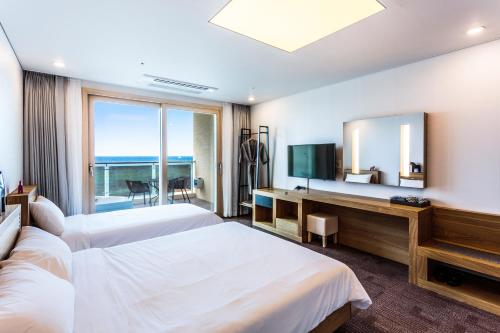 Seastay hotel & Spa in Aewol Seastay hotel & Spa in Aewol