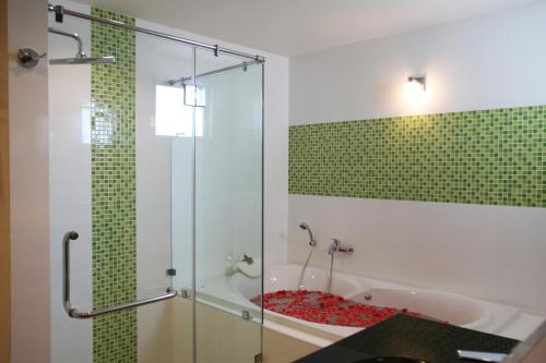 This photo about Bangtao Tropical Residence Resort and Spa shared on HyHotel.com