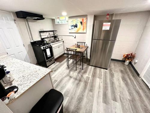 Serene Cityscape Sanctuary Close to Downtown Indianapolis - Unit #5 near Hinkle Fieldhouse Serene Cityscape Sanctuary Close to Downtown Indianapolis - Unit #5 near Hinkle Fieldhouse