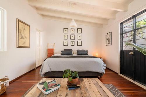 MrW Three-Story Heaven with Rooftop