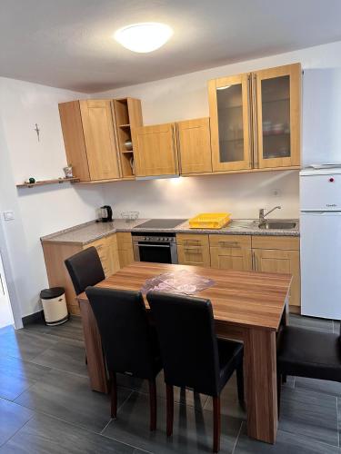 Apartman Nikola in วรฮ์ Apartman Nikola in วรฮ์