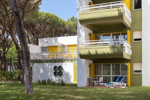 Jardim, Apartamentos Turisticos Pinhal Da Marina in Quarteira Jardim, Apartamentos Turisticos Pinhal Da Marina in Quarteira