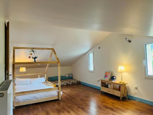 La grande maison de la campagne, au pieds des Pyrénées Ariégeoises (La grande maison de la campagne, au pieds des Pyrenees Ariegeoises) in Surba La grande maison de la campagne, au pieds des Pyrénées Ariégeoises (La grande maison de la campagne, au pieds des Pyrenees Ariegeoises) in Surba