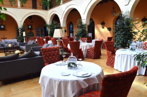 Restaurante, Hacienda Montija Hotel in Huelva Restaurante, Hacienda Montija Hotel in Huelva