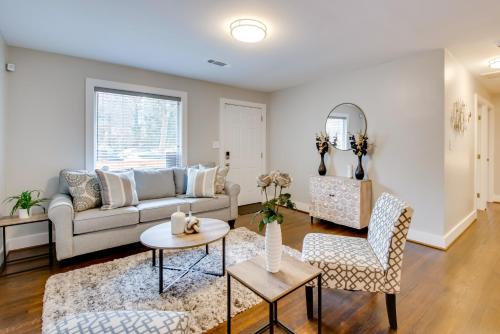 Pet-Friendly Home about 6 Mi to Downtown Atlanta! in Browns Mill Park Pet-Friendly Home about 6 Mi to Downtown Atlanta! in Browns Mill Park