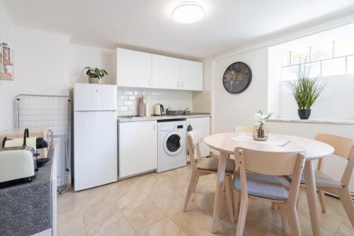 مطبخ, revLIVING Apartments Gars am Kamp in Gars Am Kamp مطبخ, revLIVING Apartments Gars am Kamp in Gars Am Kamp