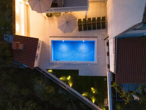 Villa L&L with swimming pool and seaview