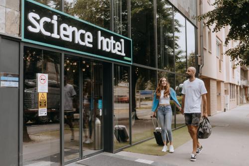 Зовнішній вигляд готелю, Science Hotel in Сегед Зовнішній вигляд готелю, Science Hotel in Сегед