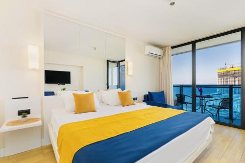 Orbita City sea view Aparthotel