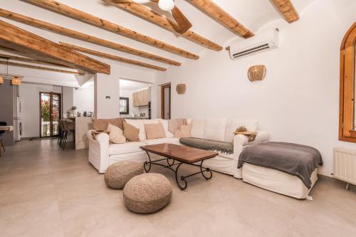 Buitenkant, Jami in Adsubia Buitenkant, Jami in Adsubia