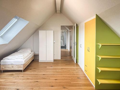 T&K Apartments - Mettmann - Schöne 5 Zimmer Maisonette - 20min Messe Fair DUS (T&K Apartments - Mettmann - Schone 5 Zimmer Maisonette - 20min Messe Fair DUS) in Mettmann T&K Apartments - Mettmann - Schöne 5 Zimmer Maisonette - 20min Messe Fair DUS (T&K Apartments - Mettmann - Schone 5 Zimmer Maisonette - 20min Messe Fair DUS) in Mettmann