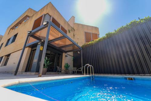 Ares Rentals Álvaro Cunqueiro Madrid