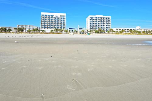 strand, Holiday Sands North "On the Boardwalk" near Myrtle Beach Boardwalk & Promenade strand, Holiday Sands North "On the Boardwalk" near Myrtle Beach Boardwalk & Promenade