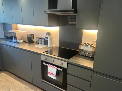 кухня, Best rated in Barnsley- apartment sleeps 4 & 5 minute walk to town centre in Барнслі кухня, Best rated in Barnsley- apartment sleeps 4 & 5 minute walk to town centre in Барнслі