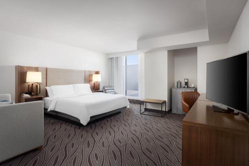 Holiday Inn Resort Oceanfront @Surfside Beach By IHG in Surfside Beach Holiday Inn Resort Oceanfront @Surfside Beach By IHG in Surfside Beach