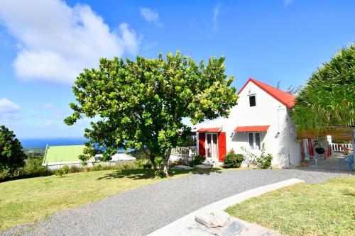 PaPMam Cottage with great views
