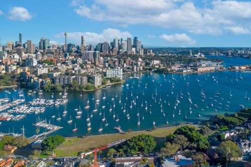 Eksterijer hotela, Luxe 3BR Full-Floor Suite with Views Darling Point in Darling Point Eksterijer hotela, Luxe 3BR Full-Floor Suite with Views Darling Point in Darling Point