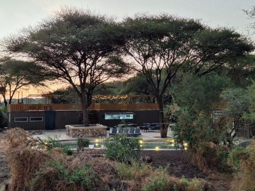 Elephant lodge in Tarangire Elephant lodge in Tarangire