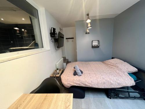 Escapade romantique - Jacuzzi et Parking privé - 002