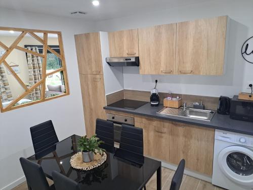 Les suites d'Elise - Gite Agathe in Aumale Les suites d'Elise - Gite Agathe in Aumale