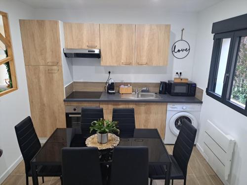 Les suites d'Elise - Gite Agathe in Aumale Les suites d'Elise - Gite Agathe in Aumale