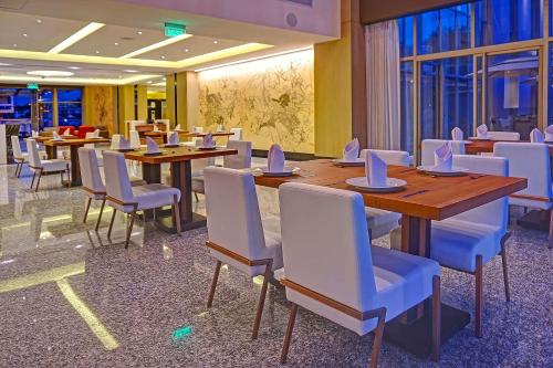 Restoran, Radisson Hotel Guayaquil in Guayaquil Restoran, Radisson Hotel Guayaquil in Guayaquil
