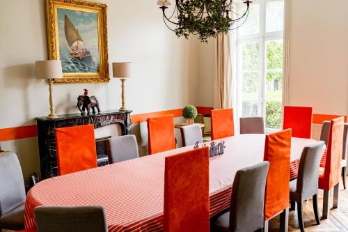 Séminaire,famille,amis,15 couchages, proche plages (Seminaire,famille,amis,15 couchages, proche plages) in Beauvoir Sur Mer Séminaire,famille,amis,15 couchages, proche plages (Seminaire,famille,amis,15 couchages, proche plages) in Beauvoir Sur Mer