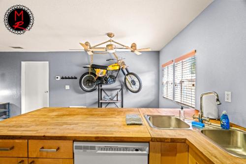 Epic Outdoor Adventure Await Your Group! Sleep 34 in Brooksville (FL) Epic Outdoor Adventure Await Your Group! Sleep 34 in Brooksville (FL)