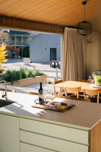 Abodo Alpine Eco Villa Spa in Cardrona Abodo Alpine Eco Villa Spa in Cardrona